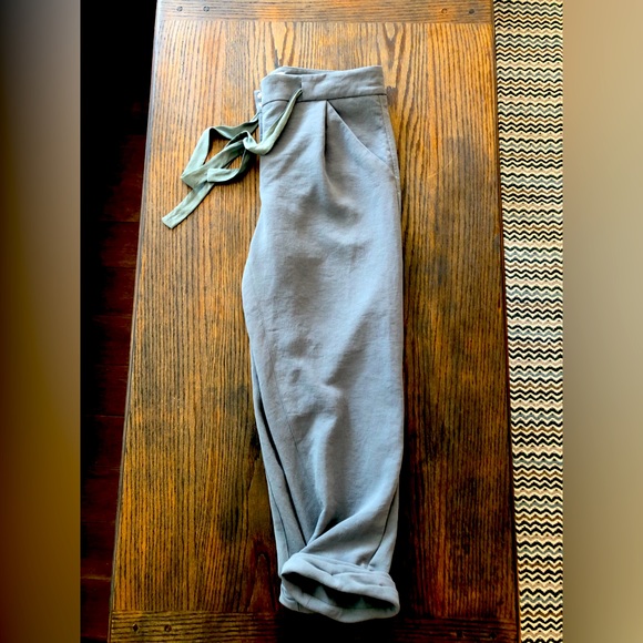 Olive green Wilfred 3/4 dress pants - Picture 3 of 3